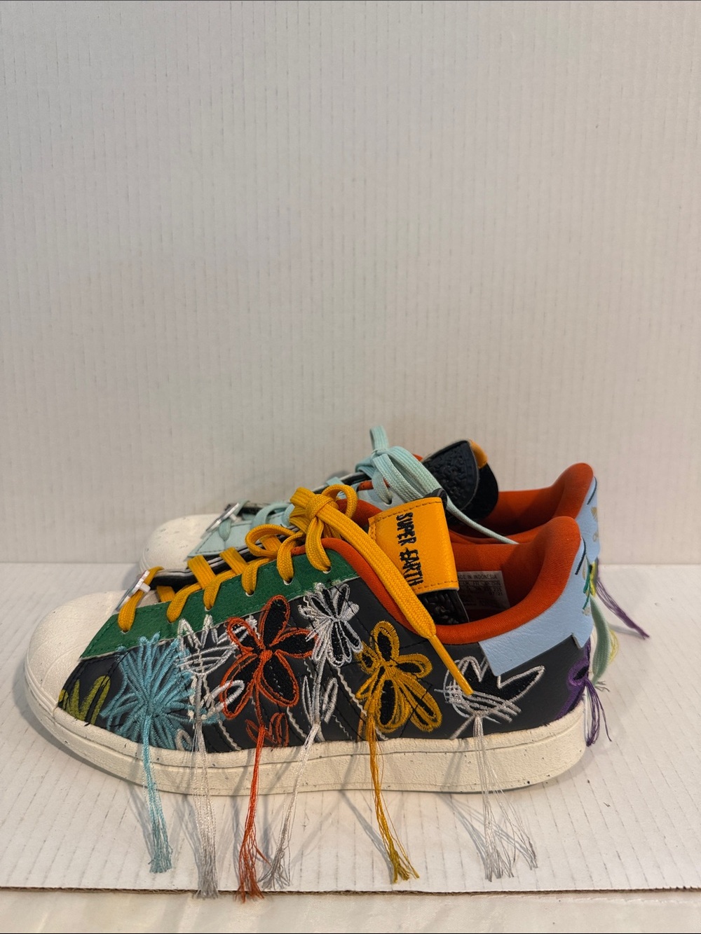 Sean Wotherspoon Adidas Superstar Super Earth Sneakers (sz women’s 7.5) - Picture 3 of 9